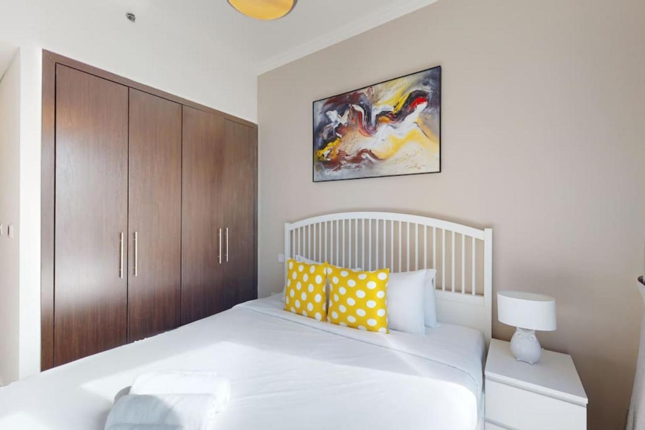 Bay - Cosy Two Bedroom Apartment Dubai