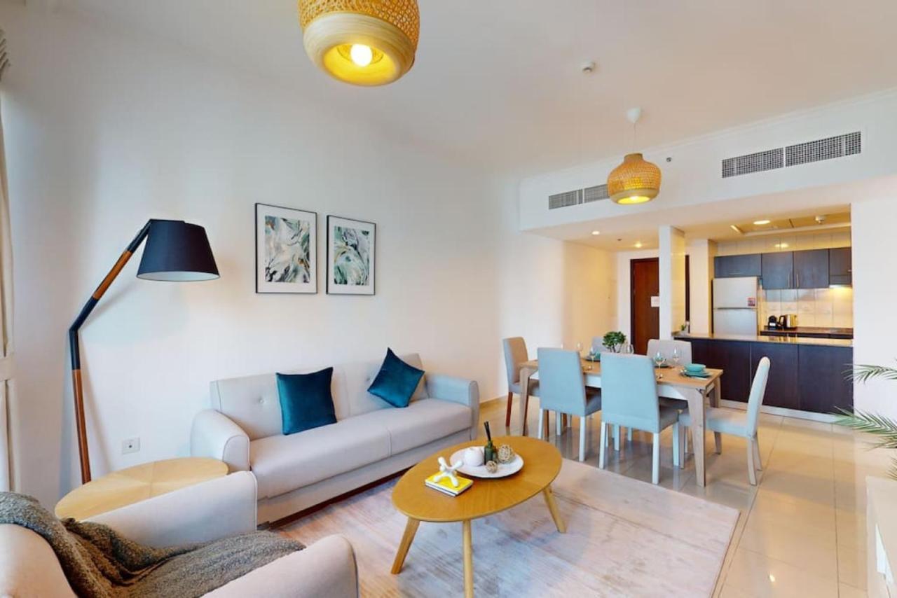 Bay - Cosy Two Bedroom Apartment Dubai